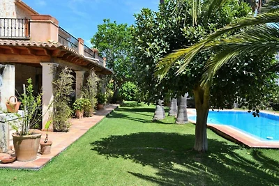 Villa in Binissalem mit Pool und Weinbergen