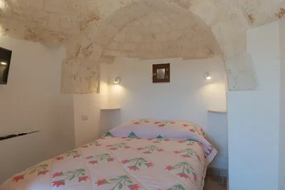 Trulli in Puglia con Piscina e Panorama