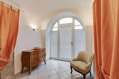 Moderno appartamento a Bardolino con terrazza