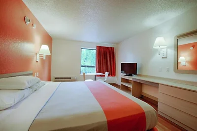 MS6 Albany NY | 1 Doppelbett | ADA/Tub