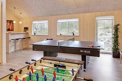 18 Personen Ferienhaus in Henne