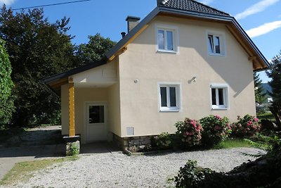 Hübsches Ferienhaus in Bodensdorf am Ossiache...