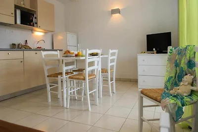 Ferienwohnung in Eauze mit Golfplatz und Pool