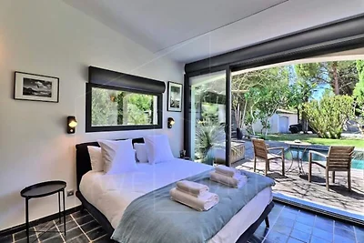 Haus in Ventabren mit Pool und Garten