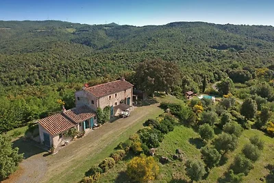 Ferienhaus in Cecina mit Schwimmbecken