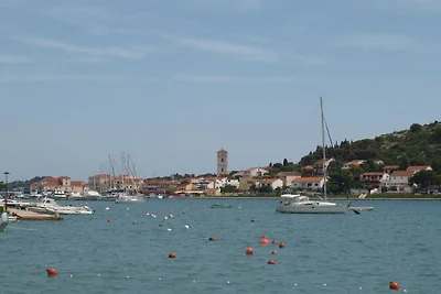 Ferienwohnung in Tisno mit Schwimmbecken