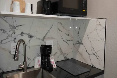 1 tweepersoonsbed (queensize) | NS | Keuken
