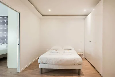 Gerהumiges Apartment mit 2 Zimmern