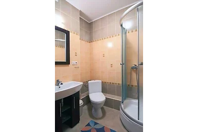 Komfortable Ferienwohnung, Auβenpool, Darlowo