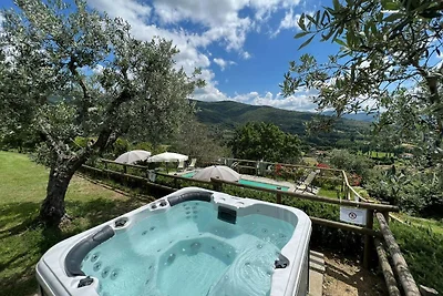 Bellissima proprietà con piscina