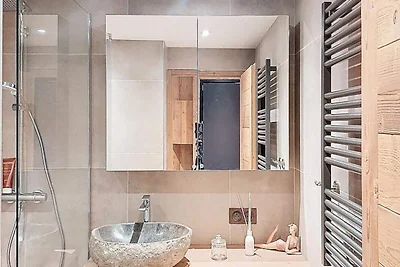 Renoviertes Studio · Zentrale Lage ·...