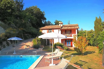 Komfortable Villa in Acqualagna mit...