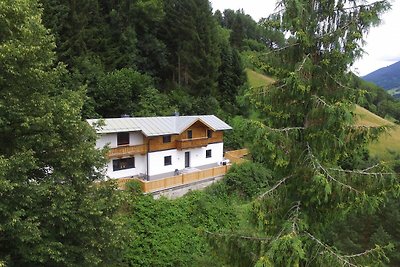 Vrijstaand chalet in Bruck vlakbij de skilift