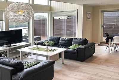 10 Personen Ferienhaus in lyngdal-By Traum