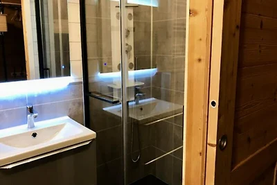 Komplett renoviertes Studio · Direkter Zugang...