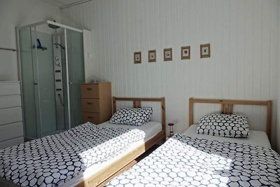 Acogedora casa vacacional con terraza en la p...