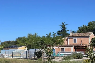 Vakantiehuis in Aspiran met zwembad