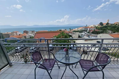 One Bedroom Apartment with Balcony and Sea Vi...