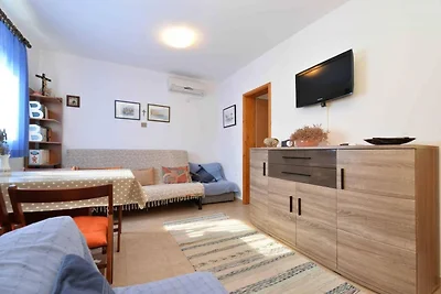 Ruim appartement in Murter