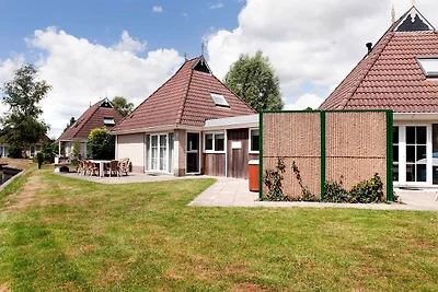 Familiehuis in Friesland met sauna en...