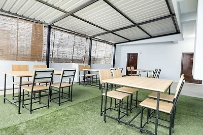 Townhouse De Alphabet Hotel Kukatpally