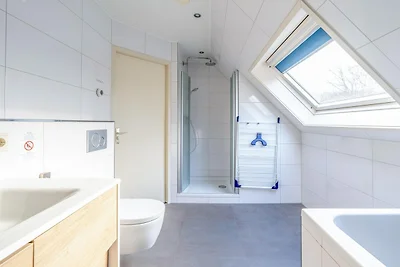 Charmante Villa in der Nähe von Meer und Wald