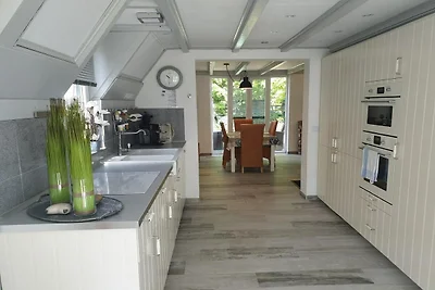Charmanter Bungalow in Strandnähe