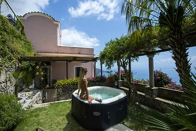 Villa in Praiano mit Meerblick und Whirlpool