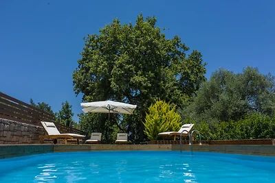 Villa in Prines met Privézwembad