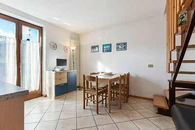 Apartment mit Balkon mit Blick auf den See