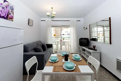 Komfortable Wohnung in Roses mit Poolblick