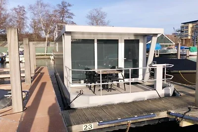 Hausbooturlaub mit Dachterrasse