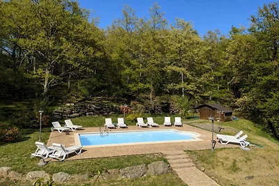 Exklusive Ferienvilla mit privatem Pool zwisc...