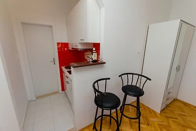 Apartments Ivana (TR) - Studio with Balcony a...