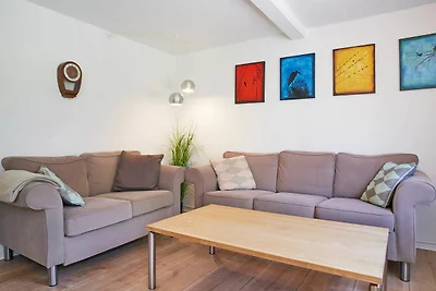 6 Personen Ferienhaus in Nexø-By Traum
