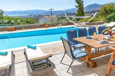 Casa vacanze ad Agios Nikolaos con piscina