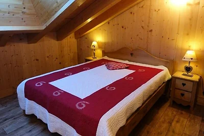 Apartment in Arèches mit Bergblick