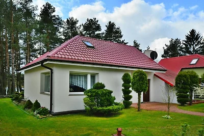 Geräumiges Ferienhaus, idyllisch am See,...