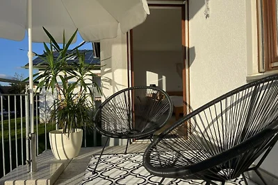 2-Zimmer-Ferienwohnung mit Balkon