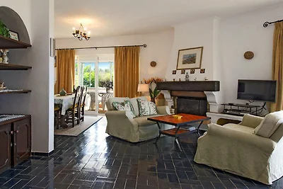 Ferienhaus in Lagos mit Garten