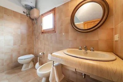 Villa a Pittulongu vicino Mare e Rocce