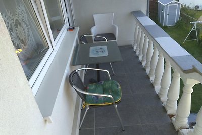 Studio met balkon vlakbij de zee.