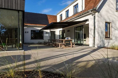Bella villa a Koksijde con piscina coperta