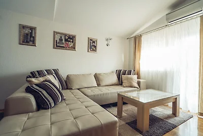 Ferienhaus in Imotski mit Pool