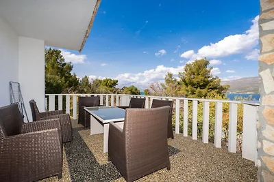 Apartment mit 2 Schlafzimmern und Meerblick