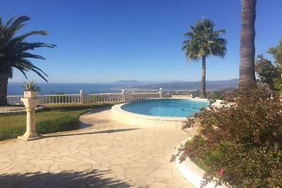 Villa in Torrox mit Schwimmbecken