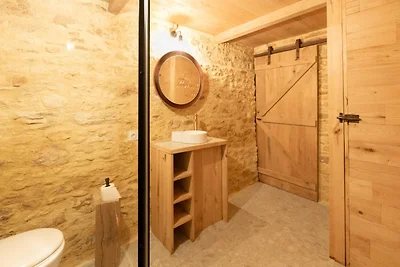 Casa vacanze rustica a Loubejac con jacuzzi