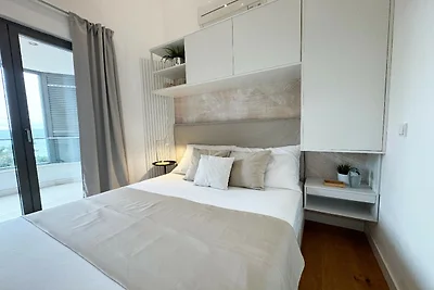 Geräumige Villenwohnung mit Meerblick