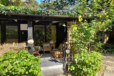 Chalet in una riserva naturale con giardino