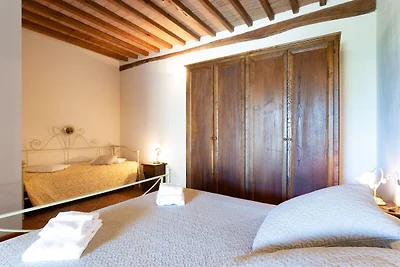 Moderno appartamento in cascina a Suvereto co...